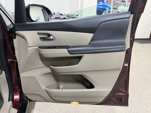 Used 2014 Honda Odyssey LX image 16