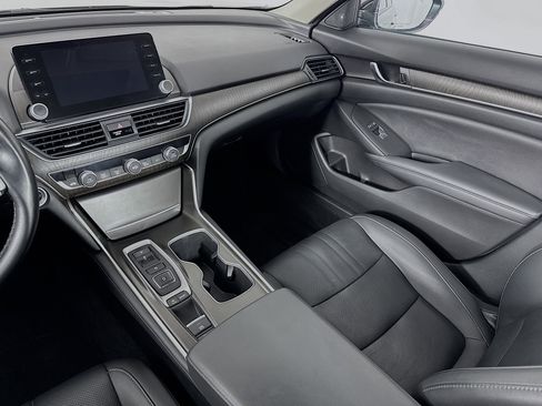 Certified 2021 Honda Accord Touring image 24