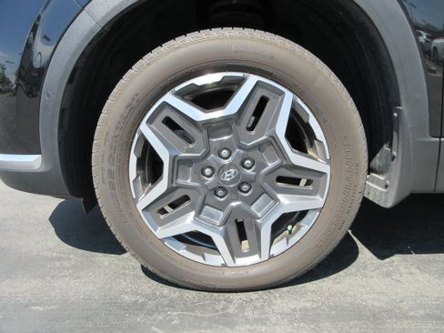 Used 2023 Hyundai Santa Fe Limited AWD/4WD image 19
