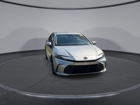 Certified 2025 Toyota Camry LE w/ Convenience Package FWD image 3