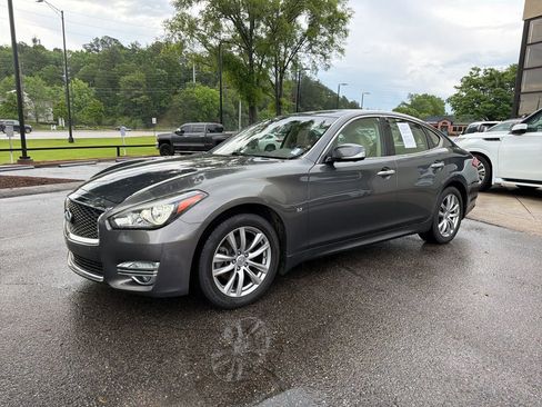 Used 2015 INFINITI Q70 3.7 RWD image 5