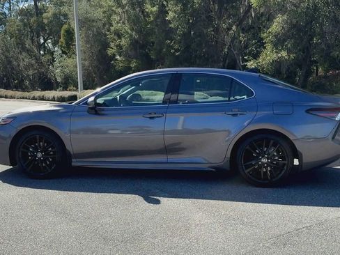Used 2022 Toyota Camry XSE image 5
