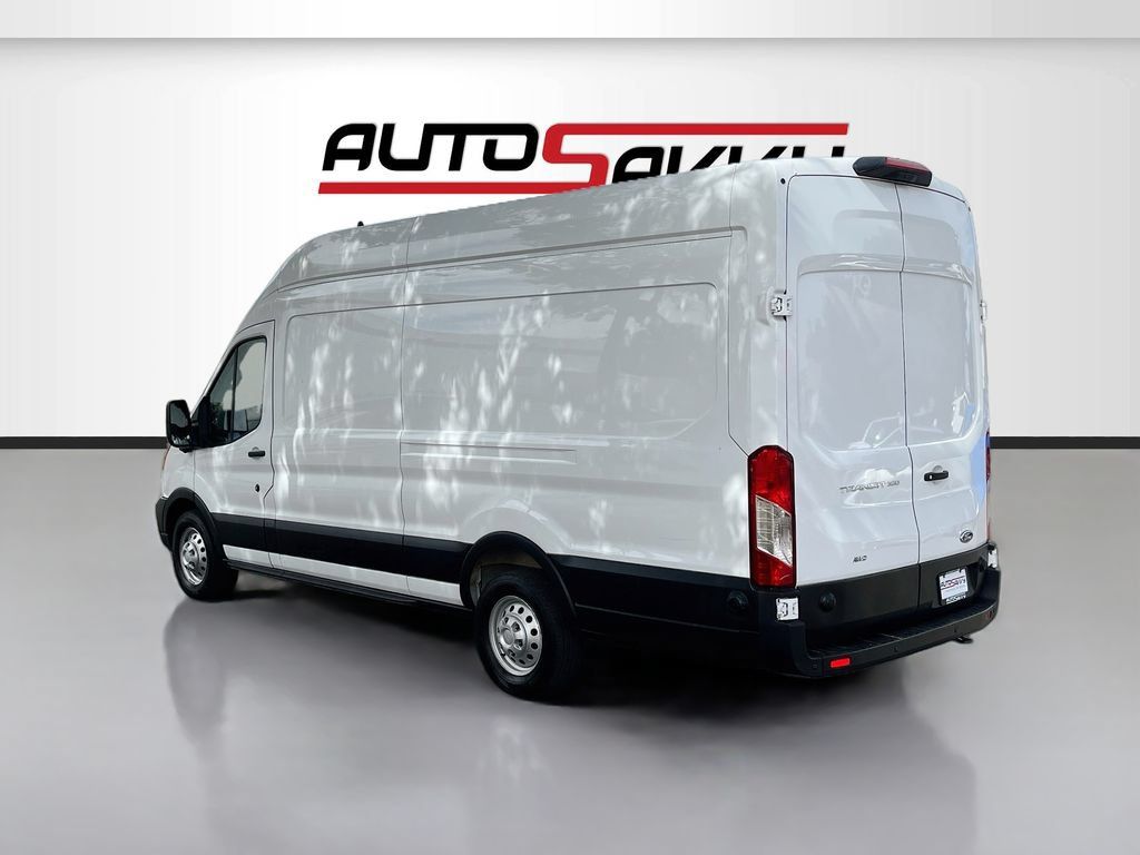Used 2025 Ford Transit 350 148 High Roof Extended AWD w/ Load Area Protection Package image 5