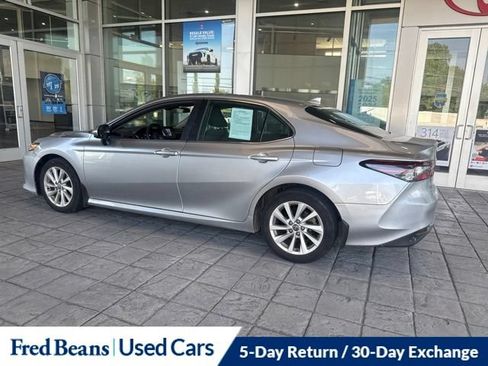 Used 2023 Toyota Camry LE FWD image 16