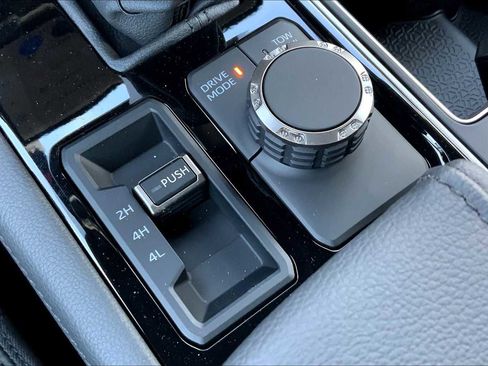 Used 2025 Toyota Tundra Limited image 16