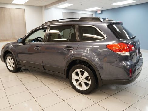 Used 2014 Subaru Outback 2.5i Limited w/ Moonroof Package image 8