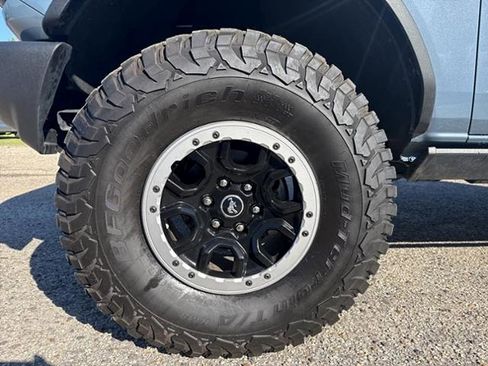 New 2024 Ford Bronco Outer Banks w/ Sasquatch Package image 6