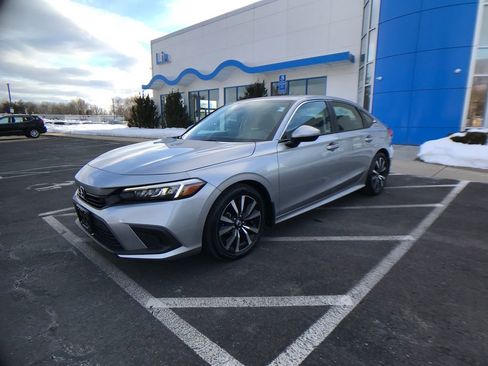 Certified 2023 Honda Civic EX image 3