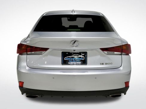 Used 2018 Lexus IS 300 w/ Comfort Package image 9