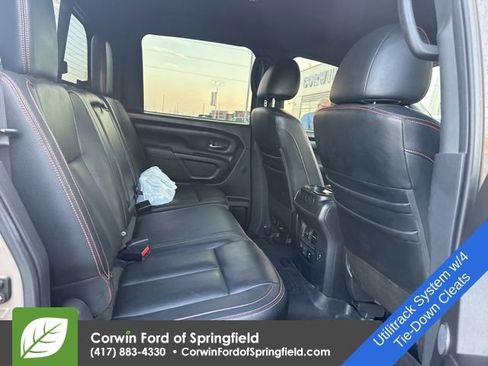 Used 2020 Nissan Titan PRO-4X w/ Pro-4x Convenience Package image 15