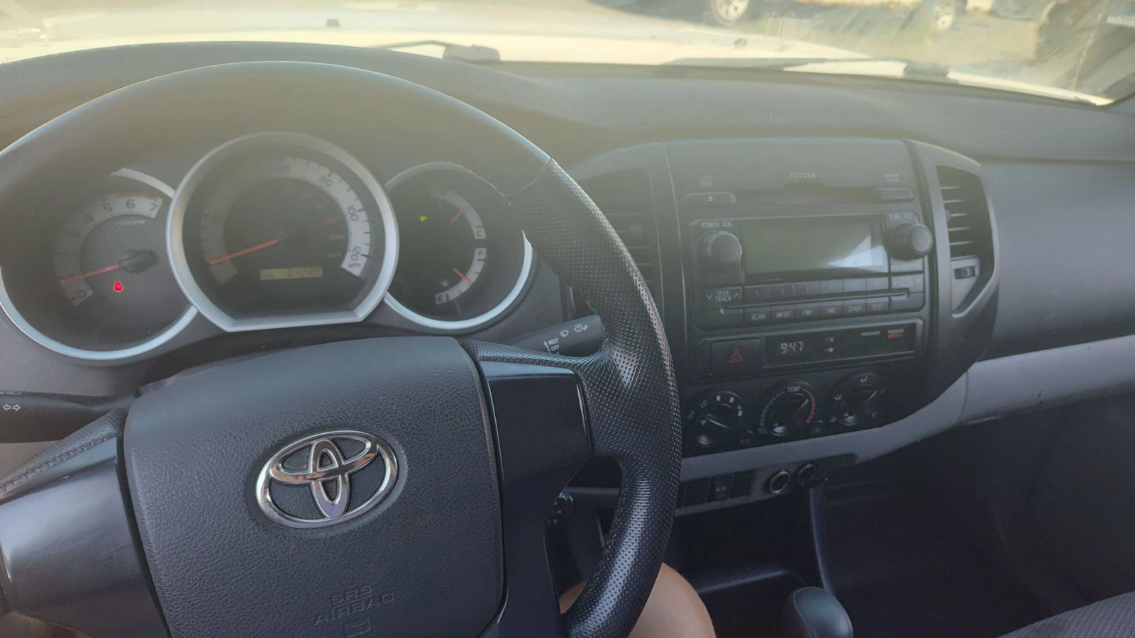 Used 2012 Toyota Tacoma 2WD Access Cab w/ Convenience Pkg image 11