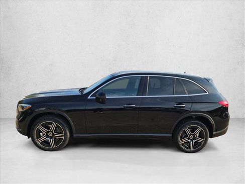 Used 2026 Mercedes-Benz GLC 300 image 8