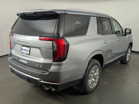 Used 2025 GMC Yukon Denali w/ Sun & Power Step Package image 7