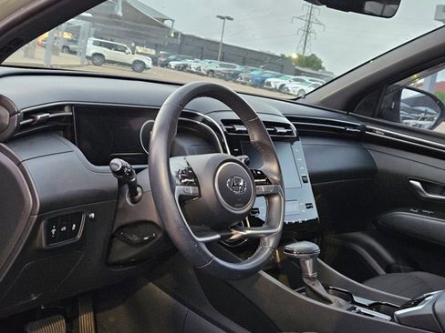 Used 2022 Hyundai Santa Cruz SEL Premium image 10