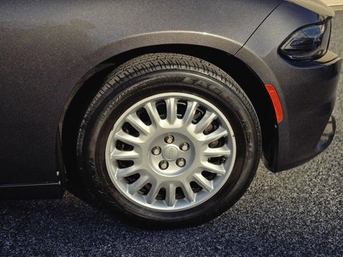 Used 2019 Dodge Charger Police w/ Convenience Group I image 9