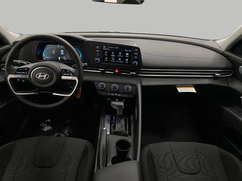 New 2026 Hyundai Elantra SE image 20