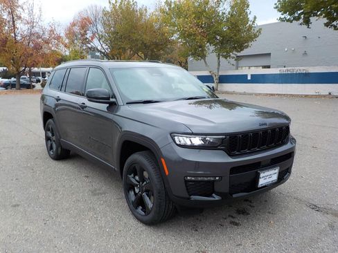 New 2025 Jeep Grand Cherokee L Limited image 15