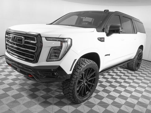 Used 2026 GMC Yukon XL AT4 Ultimate image 9
