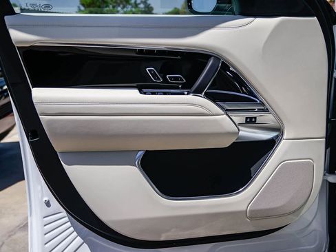 New 2026 Land Rover Range Rover SE AWD/4WD image 21