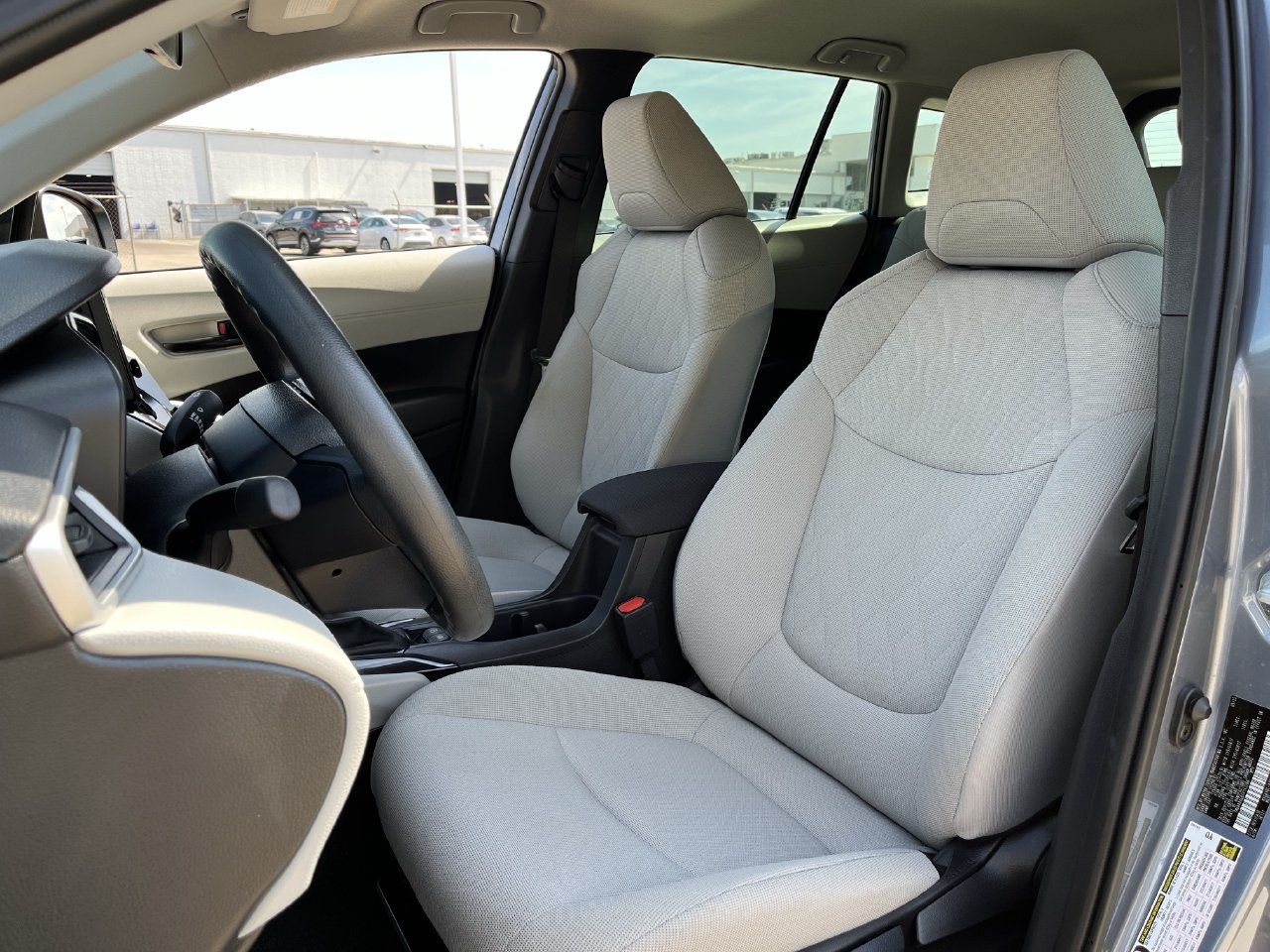 Used 2025 Toyota Corolla Cross L FWD image 22