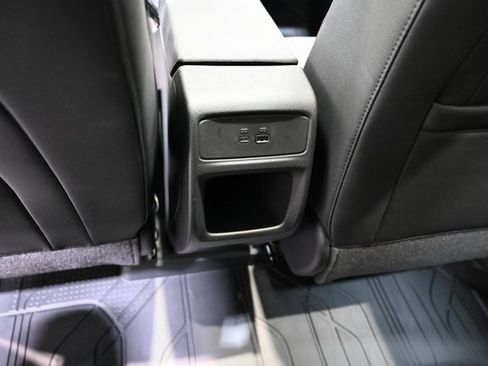 New 2026 Chevrolet Trax RS w/ Sunroof Package image 25