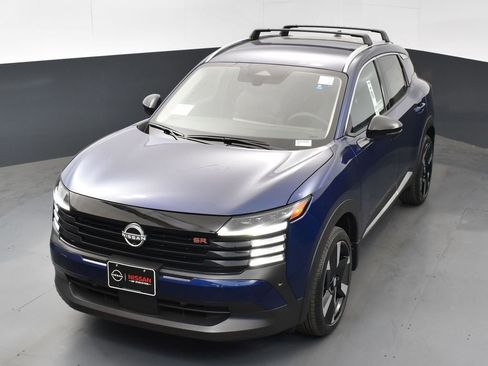 New 2026 Nissan Kicks SR w/ Cold Weather Package AWD/4WD image 46