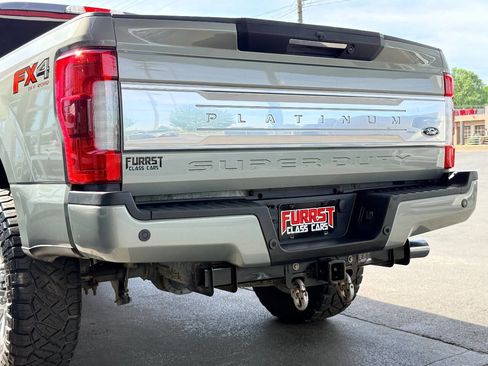 Used 2019 Ford F250 Platinum w/ Platinum Ultimate Package image 8