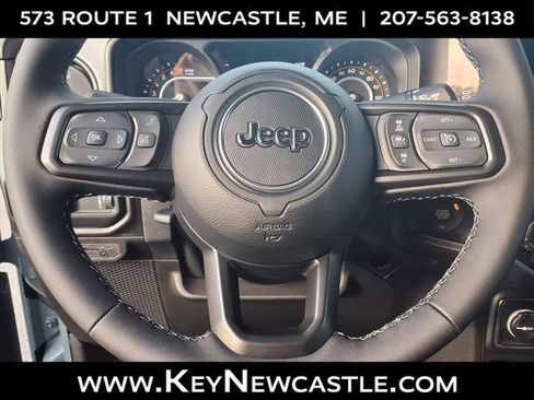 New 2026 Jeep Gladiator Sport AWD/4WD image 9