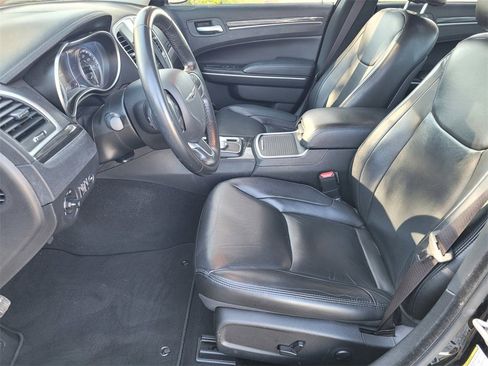 Used 2022 Chrysler 300 Touring L image 20