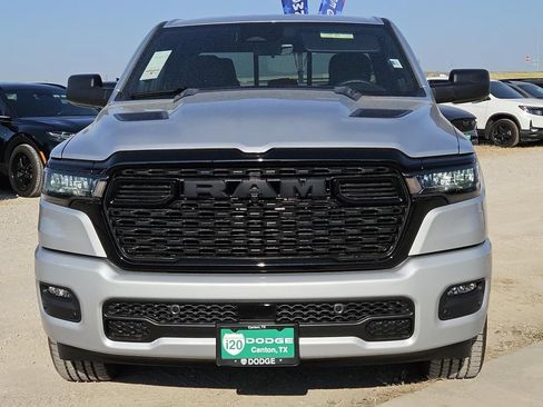 New 2026 RAM 1500 Express AWD/4WD image 3