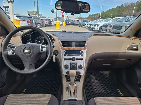 Used 2012 Chevrolet Malibu LT image 2