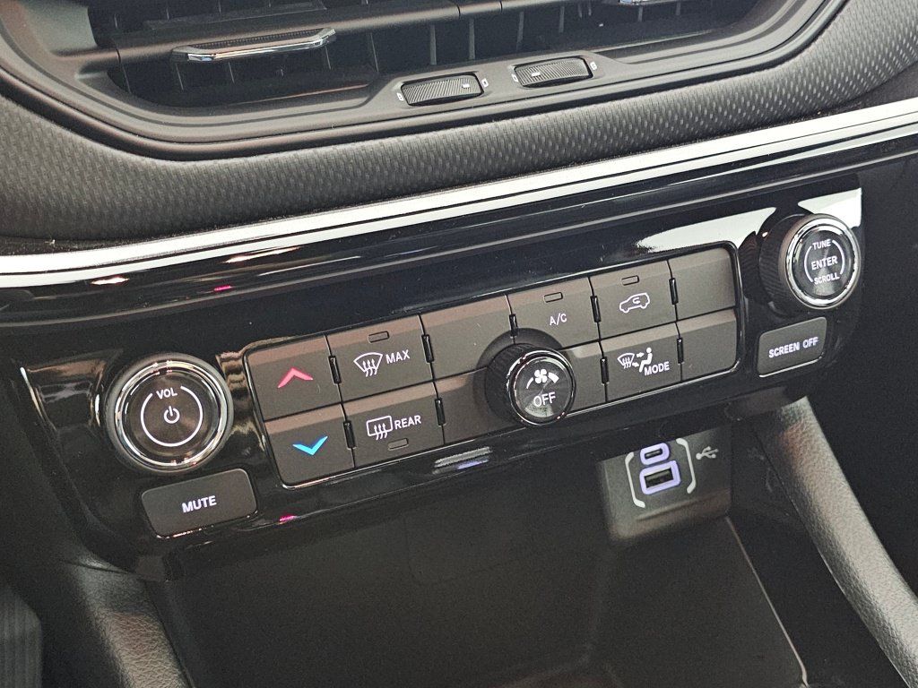 New 2026 Jeep Compass Latitude AWD/4WD image 28