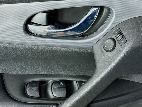 Used 2020 Nissan Rogue Sport SV w/ Technology Package image 23