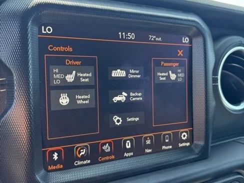 Used 2023 Jeep Wrangler Unlimited Sahara w/ Cold Weather Group AWD/4WD image 18