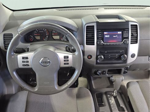 Used 2018 Nissan Frontier SV AWD/4WD image 30