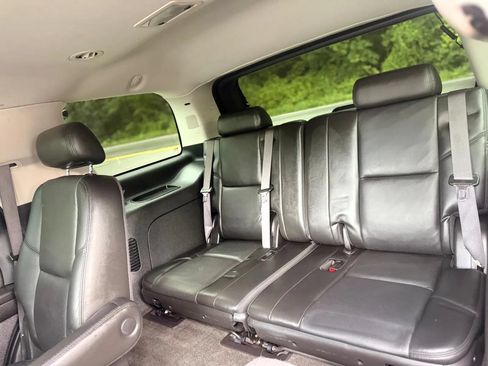 Used 2008 Cadillac Escalade AWD image 24