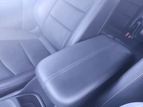 Used 2020 Chevrolet Equinox Premier AWD/4WD image 20