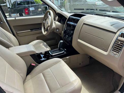 Used 2010 Ford Escape Limited FWD image 15