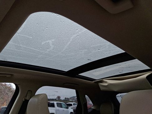 Used 2022 Ford Edge SEL w/ Convenience Package image 16