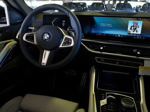 Used 2026 BMW X6 xDrive40i w/ Climate Comfort Package image 14