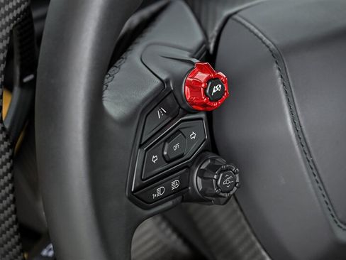 Used 2024 Lamborghini Revuelto AWD/4WD image 61
