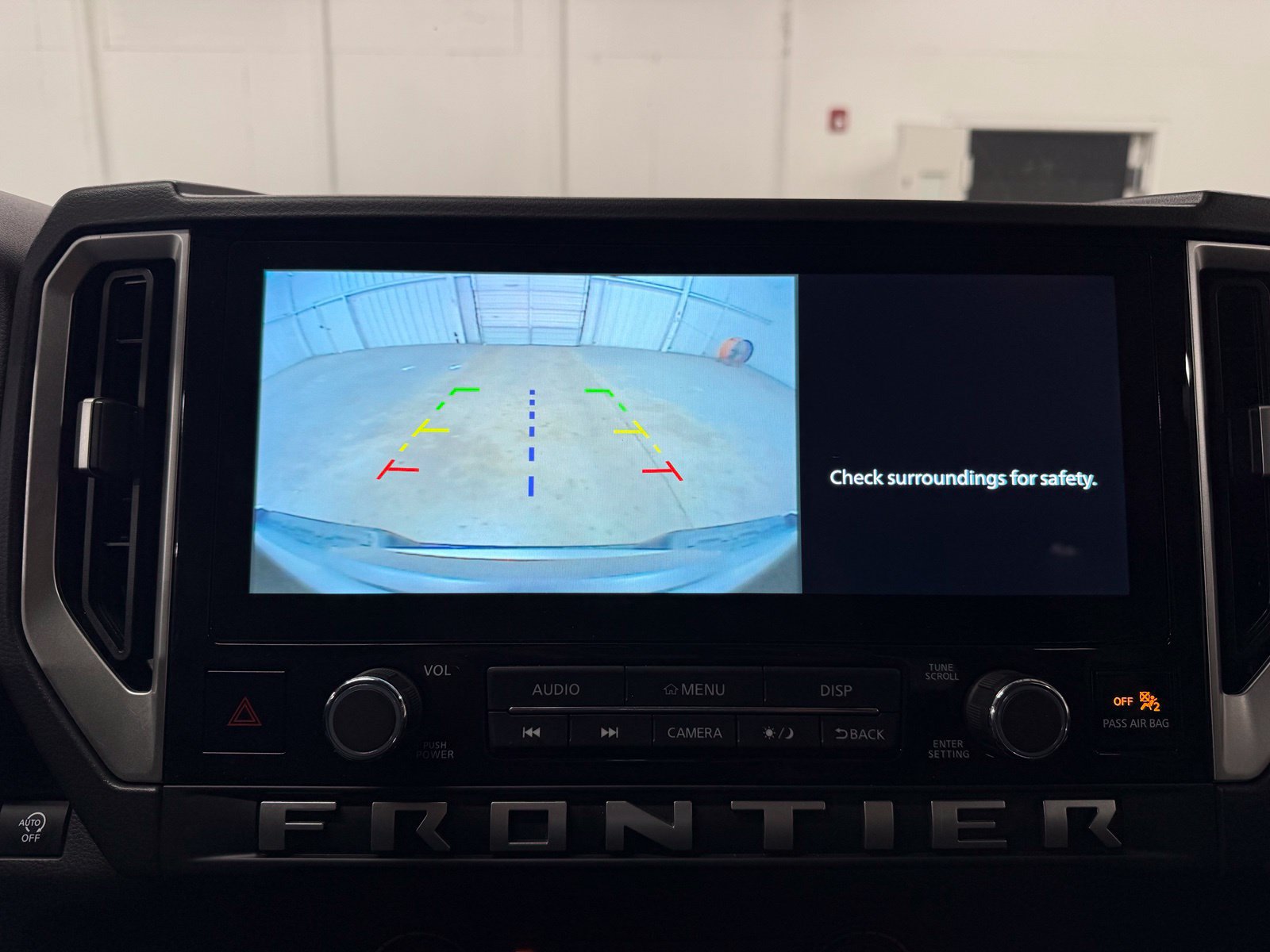 Used 2025 Nissan Frontier SV RWD image 13