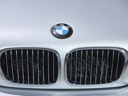 Used 2003 BMW M5 RWD image 38