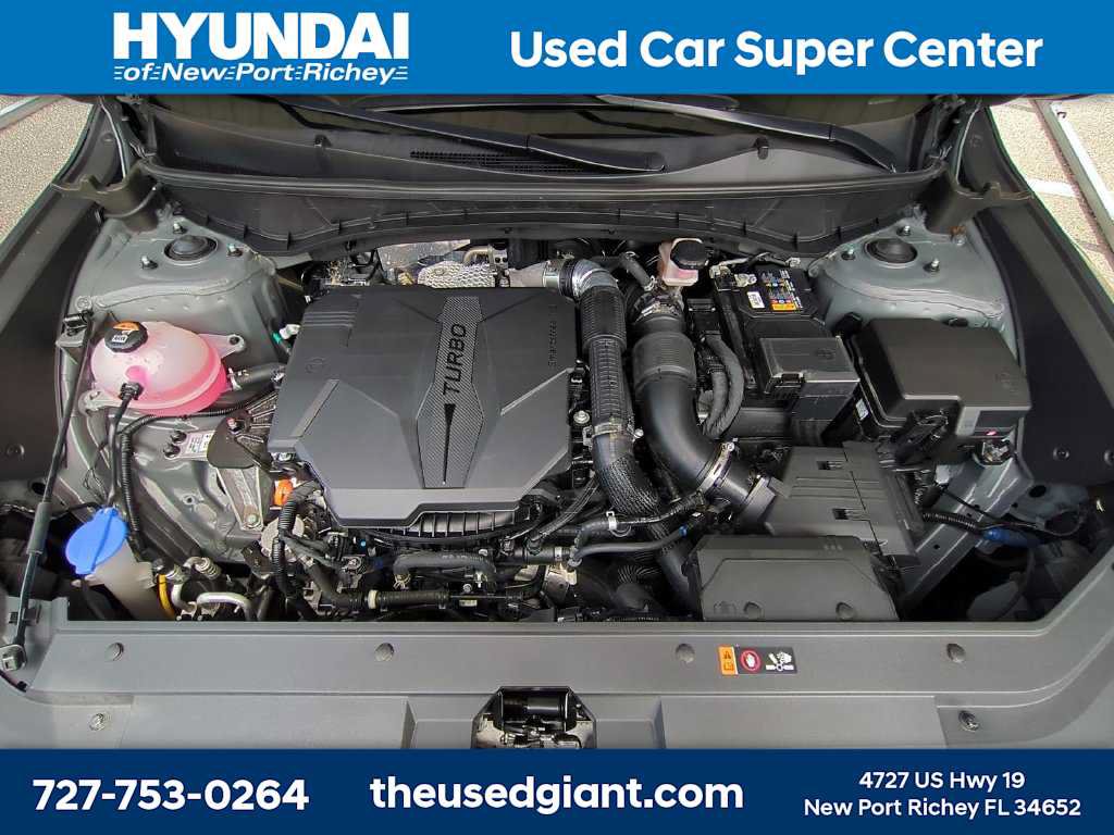 Certified 2025 Hyundai Santa Cruz Limited AWD/4WD image 13