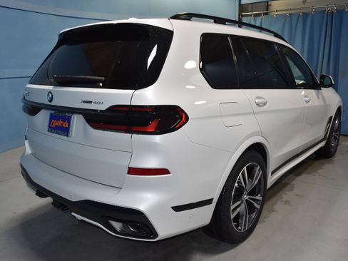 New 2026 BMW X7 xDrive40i w/ Executive Package image 24