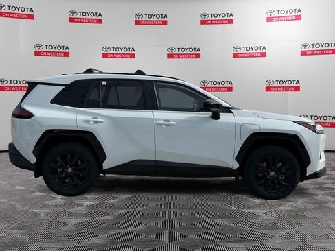 Used 2026 Toyota RAV4 SE w/ Convenience Package AWD/4WD image 2