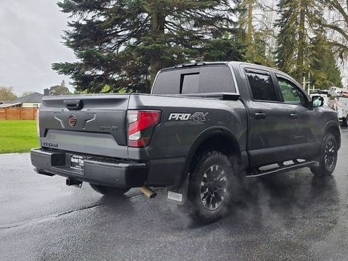 Used 2023 Nissan Titan PRO-4X w/ Pro-4x Convenience Package image 6