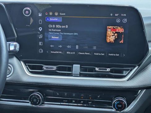 Used 2025 Chevrolet Equinox LT w/ Safety and Technology Package FWD image 13