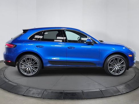 Certified 2019 Porsche Macan AWD/4WD image 8