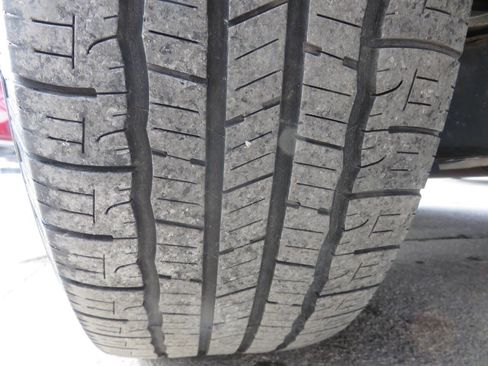 Used 2017 Nissan Pathfinder SL image 36